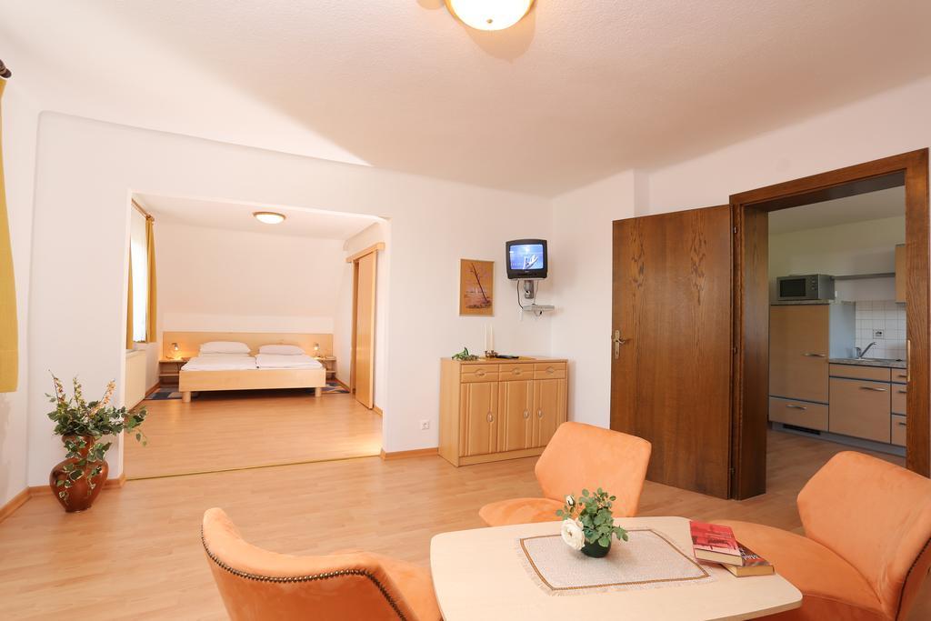 Hofer Hostal Villach Habitación foto